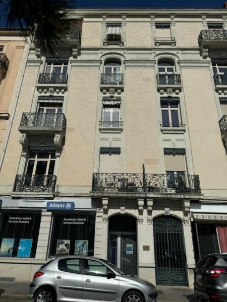 Appartement Meuble Tout Confort シャロン・シュル・ソーヌ エクステリア 写真